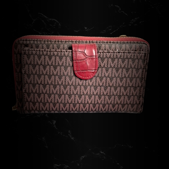 MFK crossbody bag - Picture 7 of 8